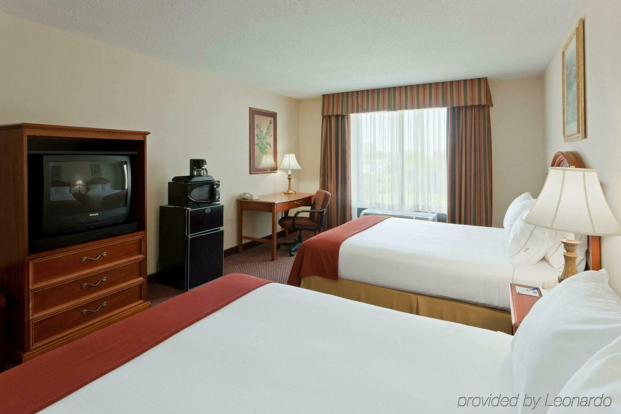 Holiday Inn Express Hotel And Suites Harrington - Dover Area By Ihg Экстерьер фото